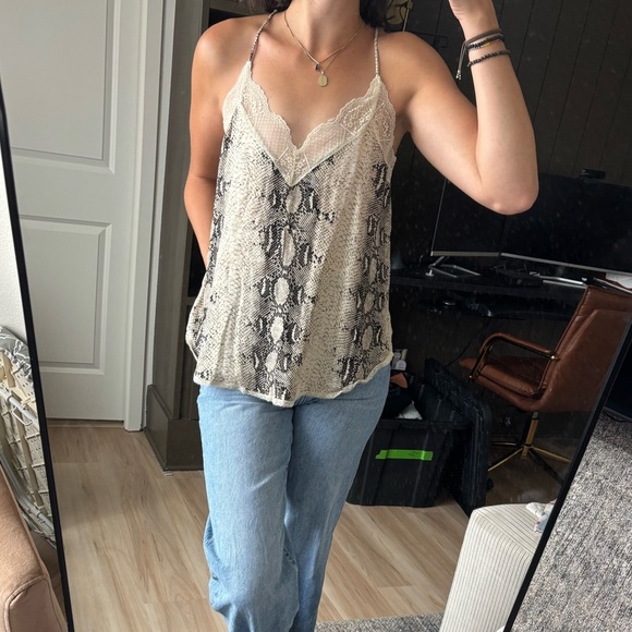NWT Lovestitch Snake Print Lace Trim Cami Adjustable Spaghetti strap Top - Picture 1 of 5